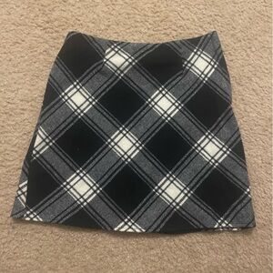 Tracy Evans Black and White Plaid Skirt